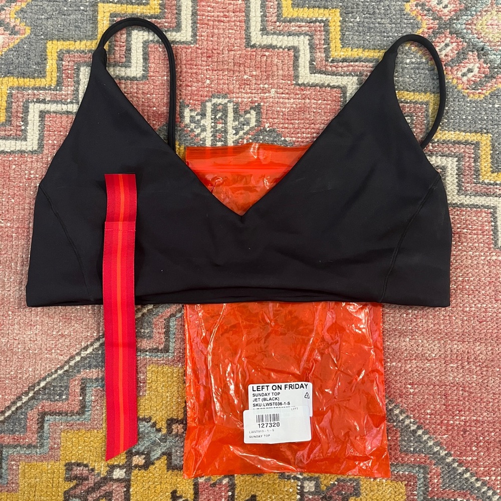 NWT Left on Friday Sunday top, Jet Black, size small.